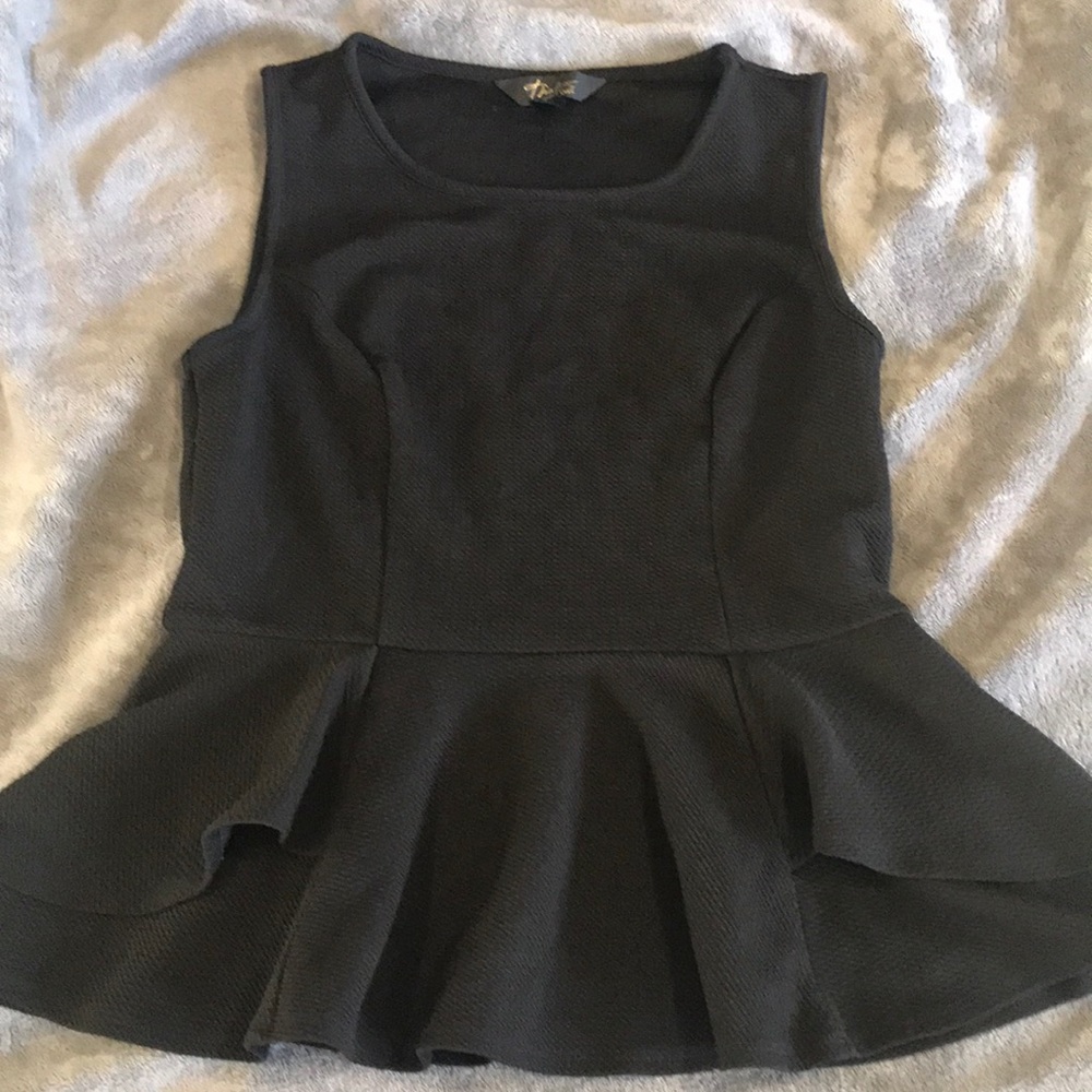 Tank Top Pleaded